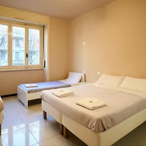 Apartamento Giramondo, Milão